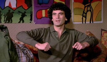 Massimo-Troisi-in-Ricomincio-da-Tre